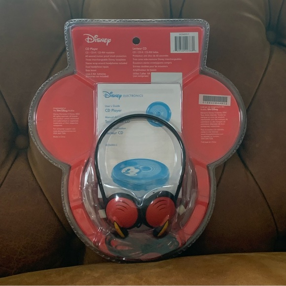 Y2K Disney Mickey Mouse CD Player & headphones Brand New NIB NWT - Picture 2 of 8